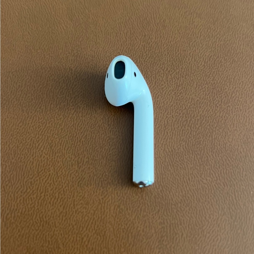 Apple AirPods 2nd Generation Replacement Earbud - Left Side (A2031)